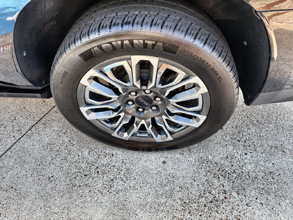 2023 GMC Yukon XL Denali Ultimate