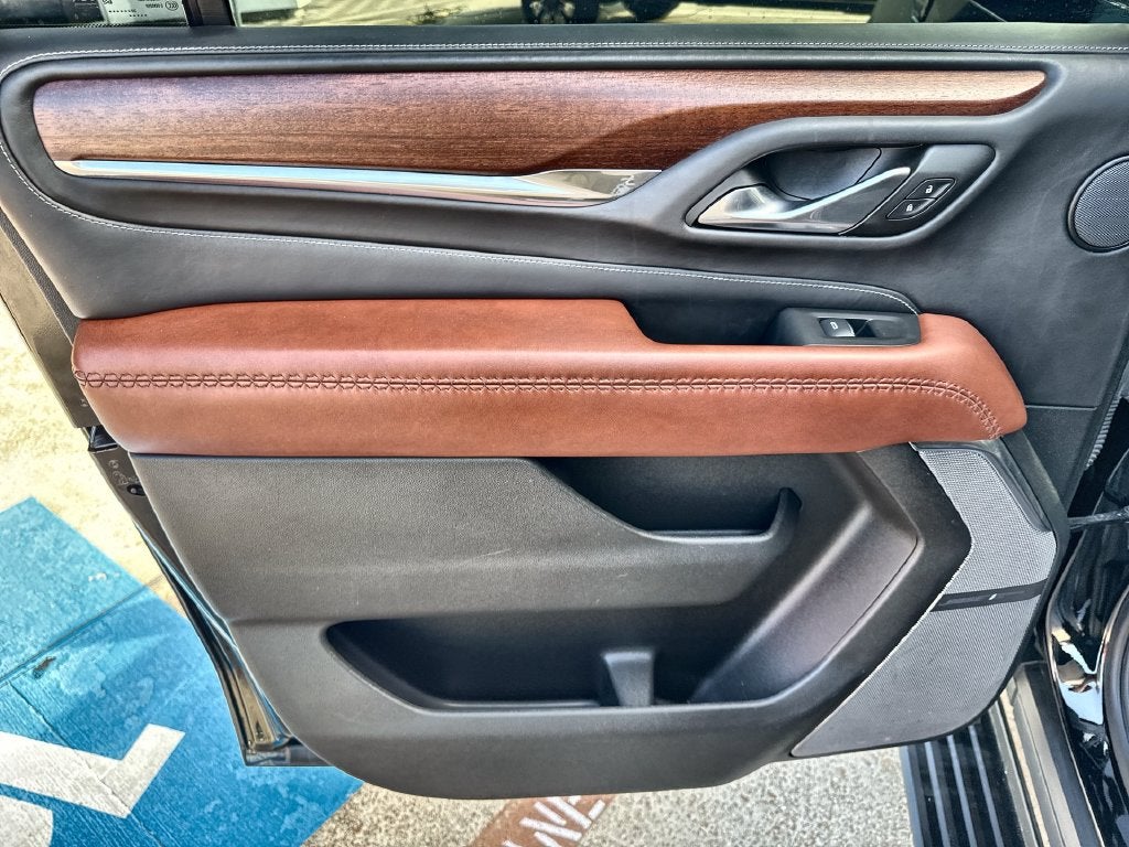 2023 GMC Yukon XL Denali Ultimate