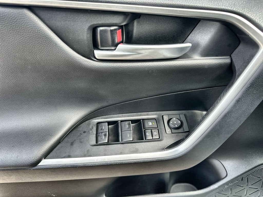 2025 Toyota RAV4 Hybrid XSE