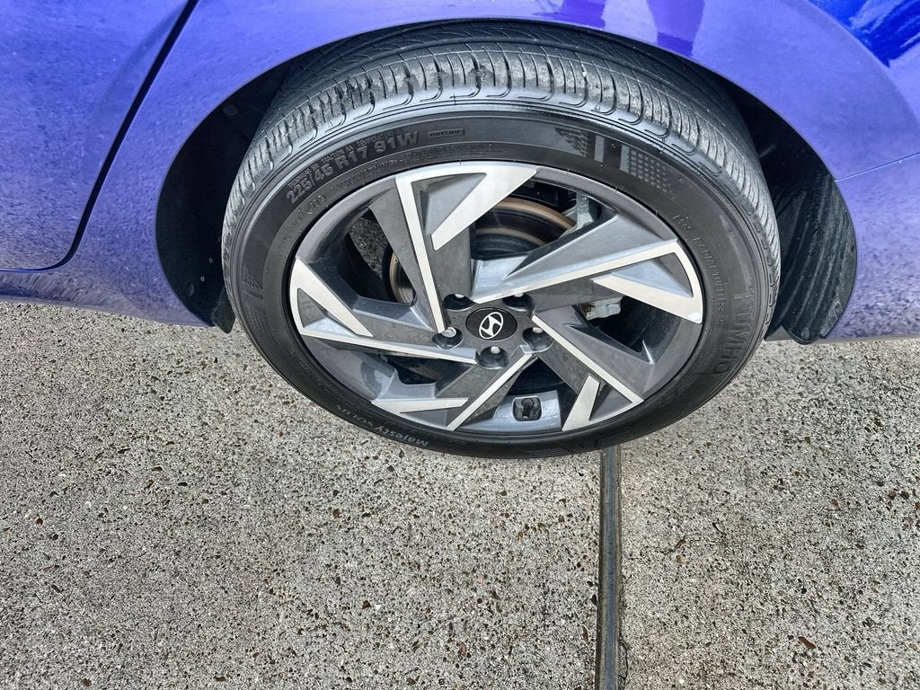 2024 Hyundai Elantra Limited