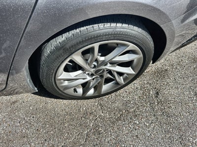 2022 Genesis G70 2.0T