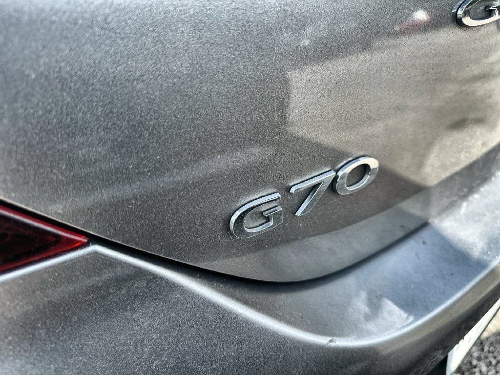 2022 Genesis G70 2.0T