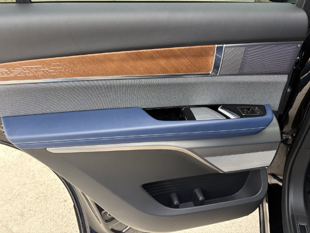 2026 Cadillac VISTIQ Premium Luxury