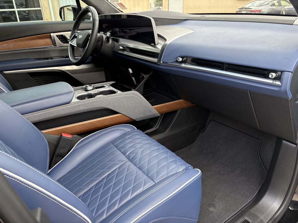 2026 Cadillac VISTIQ Premium Luxury