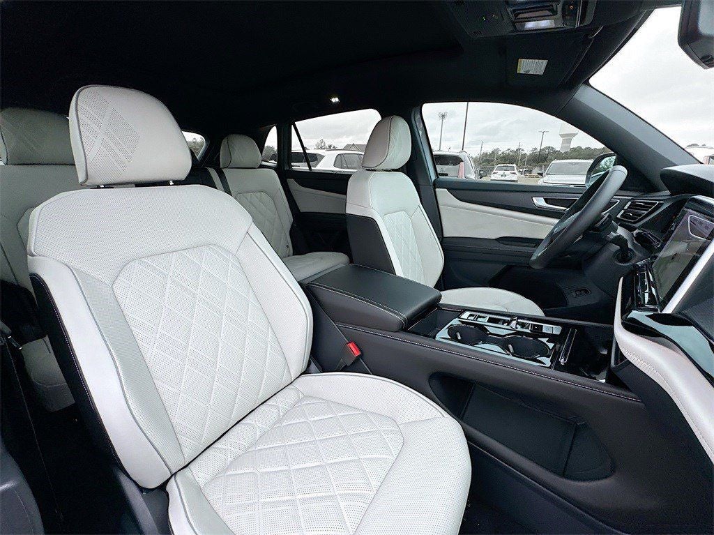 2025 Volkswagen Atlas Cross Sport 2.0T SEL Premium R-Line
