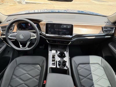 2025 Volkswagen Atlas 2.0T SE w/ Technology