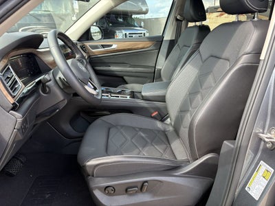 2024 Volkswagen Atlas 2.0T SE w/ Technology