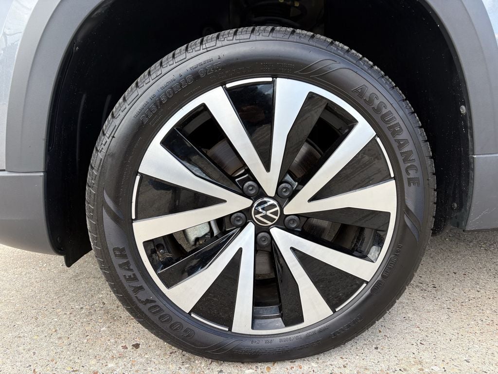 2024 Volkswagen Taos 1.5T SE
