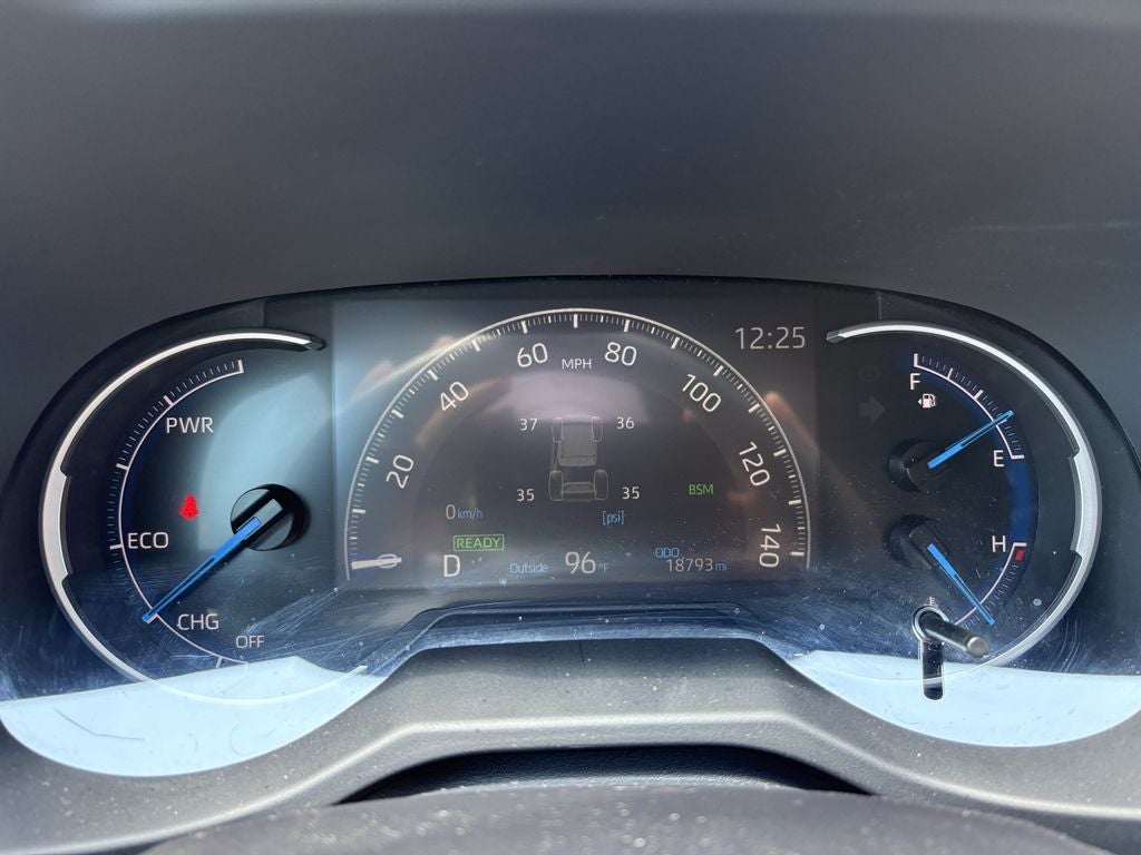 2025 Toyota RAV4 Hybrid XLE