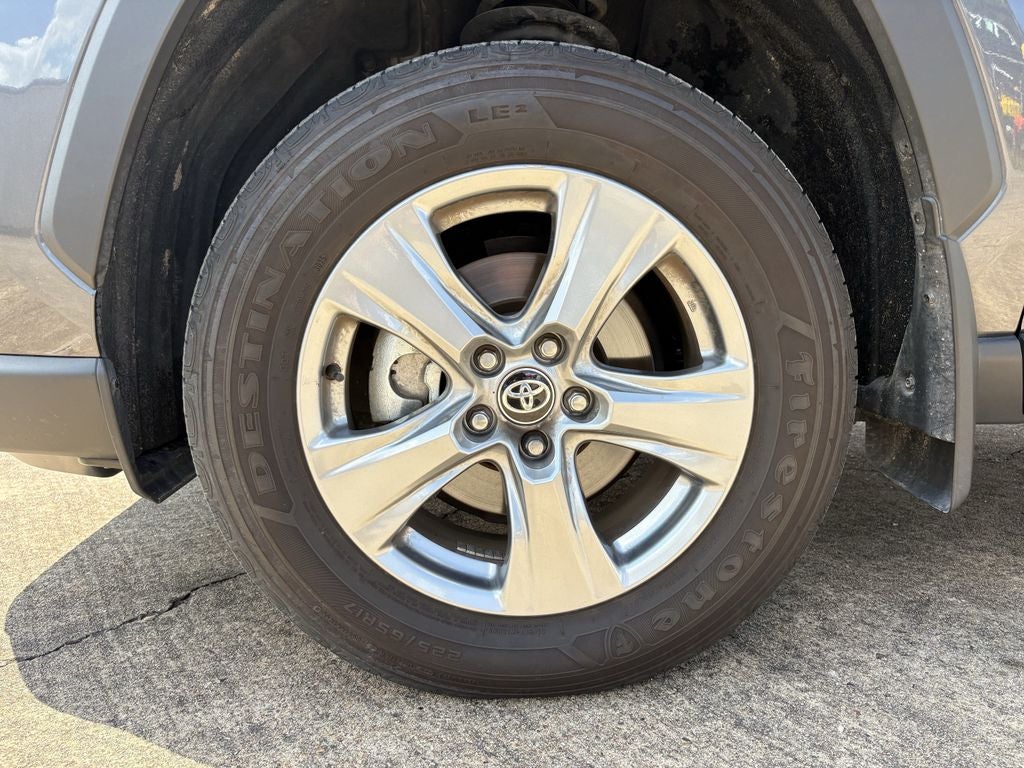 2025 Toyota RAV4 Hybrid XLE