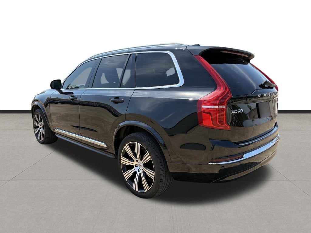 2024 Volvo XC90 B5 Plus