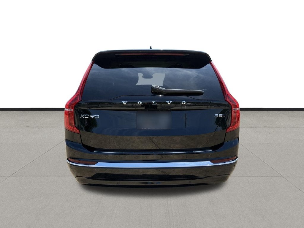 2024 Volvo XC90 B5 Plus