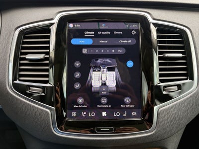 2023 Volvo XC90 B5 Plus