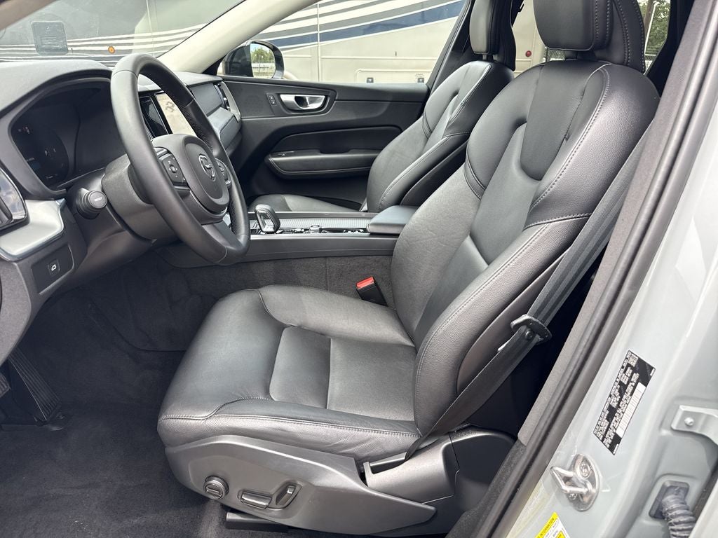 2024 Volvo XC60 B5 Core
