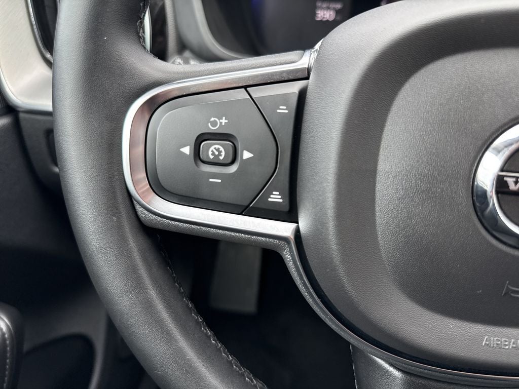 2024 Volvo XC60 B5 Core