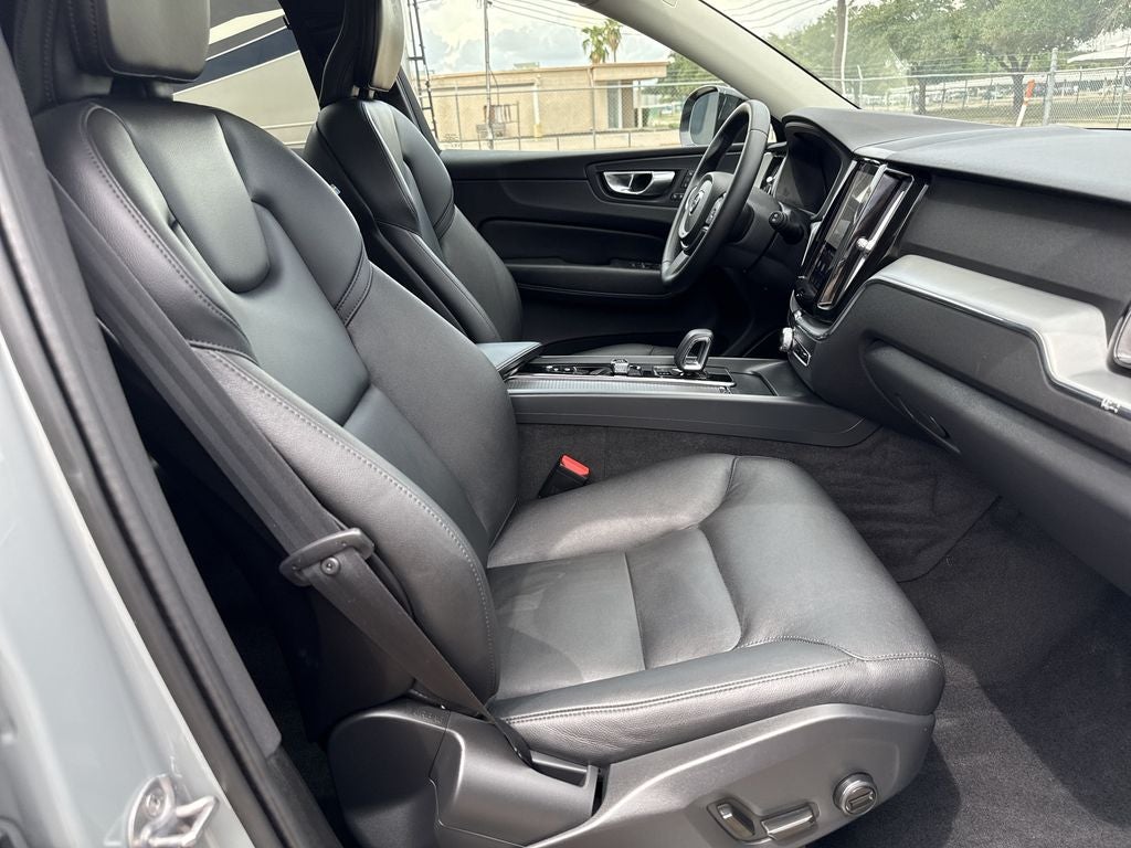 2024 Volvo XC60 B5 Core