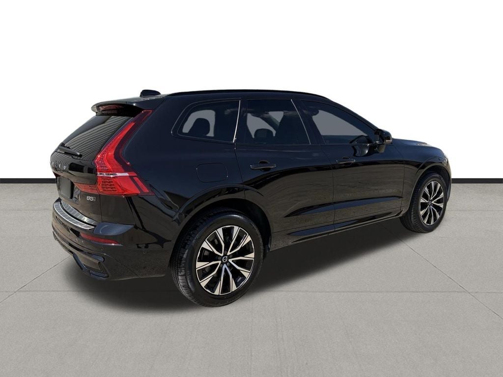 2024 Volvo XC60 B5 Plus Dark Theme