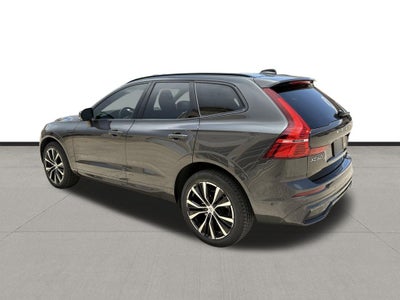 2024 Volvo XC60 B5 Plus Dark Theme