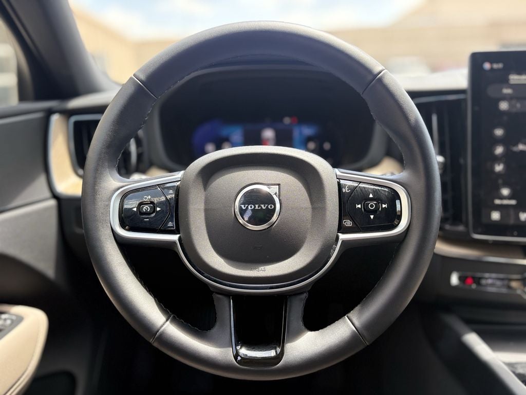 2026 Volvo XC60 B5 Plus