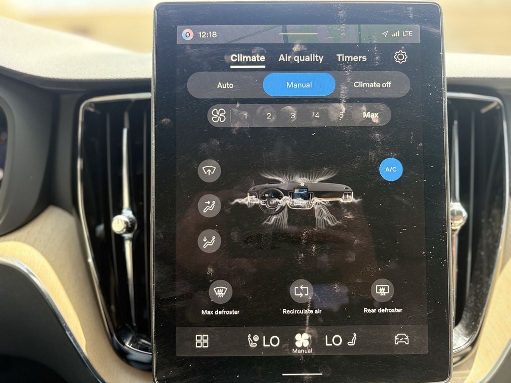 2026 Volvo XC60 B5 Plus