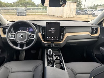 2026 Volvo XC60 B5 Plus