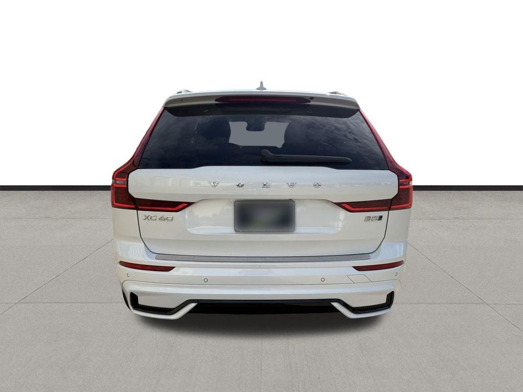 2026 Volvo XC60 B5 Ultra