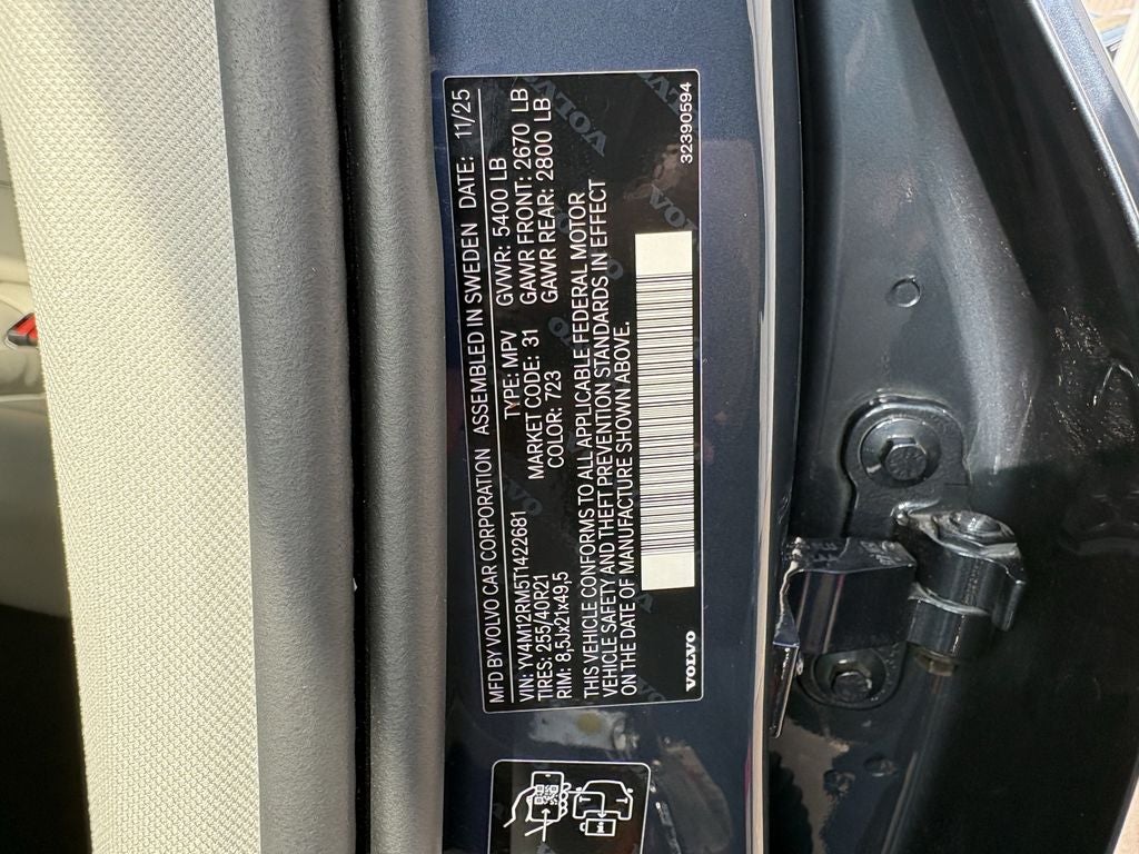 2026 Volvo XC60 B5 Ultra