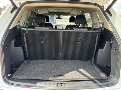 2024 Volkswagen Atlas 2.0T Peak Edition SEL