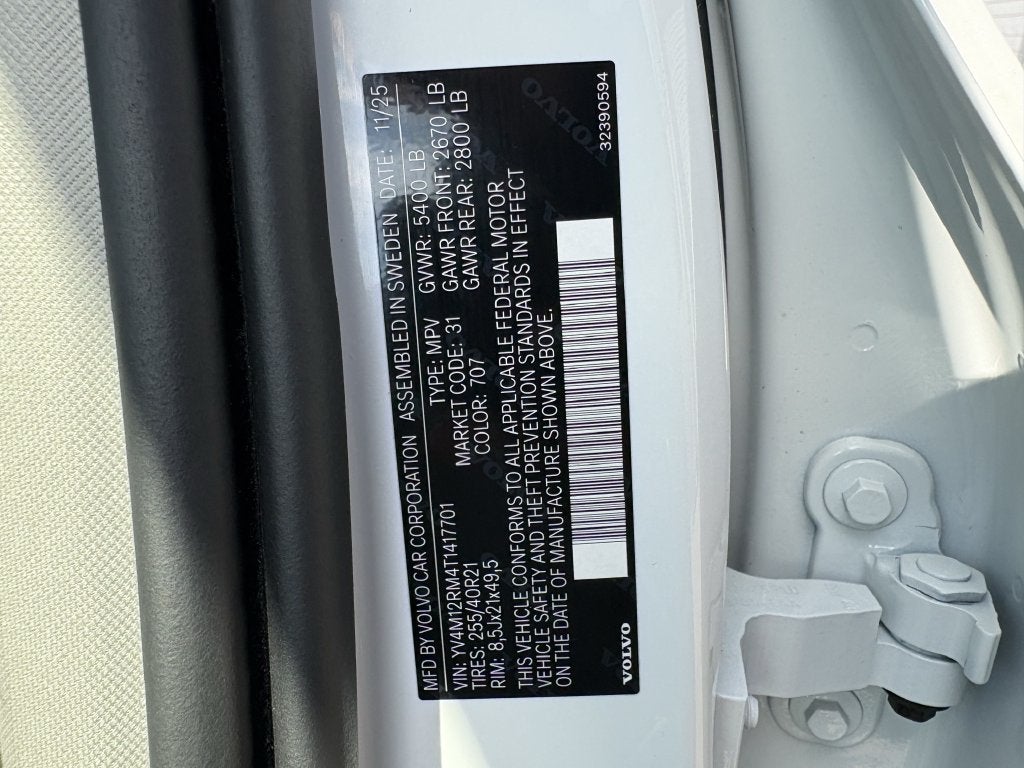 2026 Volvo XC60 B5 Ultra