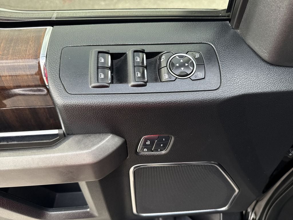 2017 Ford F-150 Platinum
