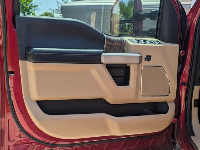 2017 Ford F-250SD Lariat