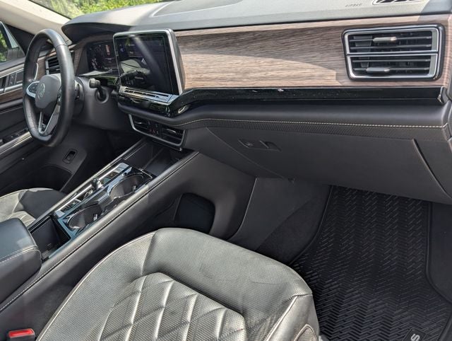 2024 Volkswagen Atlas 2.0T SEL Premium R-Line
