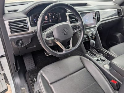 2023 Volkswagen Atlas Cross Sport 2.0T SEL R-Line Black