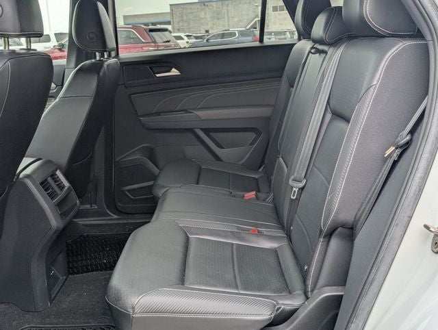 2023 Volkswagen Atlas Cross Sport 2.0T SEL R-Line Black