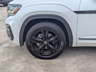 2023 Volkswagen Atlas Cross Sport 2.0T SEL R-Line Black