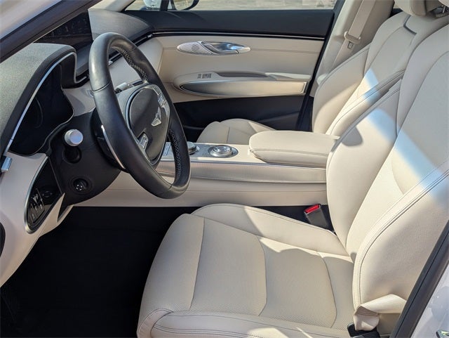 2024 Genesis GV70 2.5T