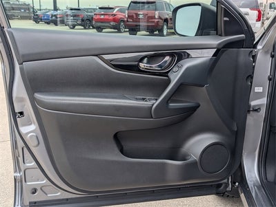 2022 Nissan Rogue Sport SV