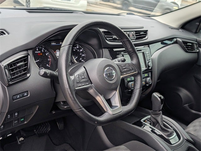 2022 Nissan Rogue Sport SV