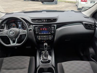 2022 Nissan Rogue Sport SV