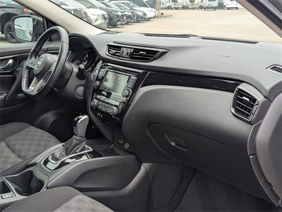 2022 Nissan Rogue Sport SV