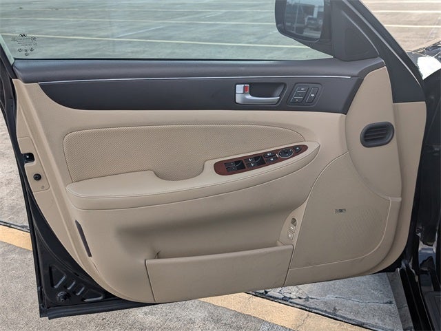 2012 Hyundai Genesis 3.8