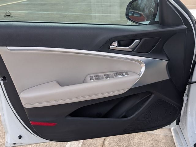 2022 Genesis G70 2.0T