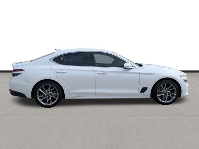 2022 Genesis G70 2.0T