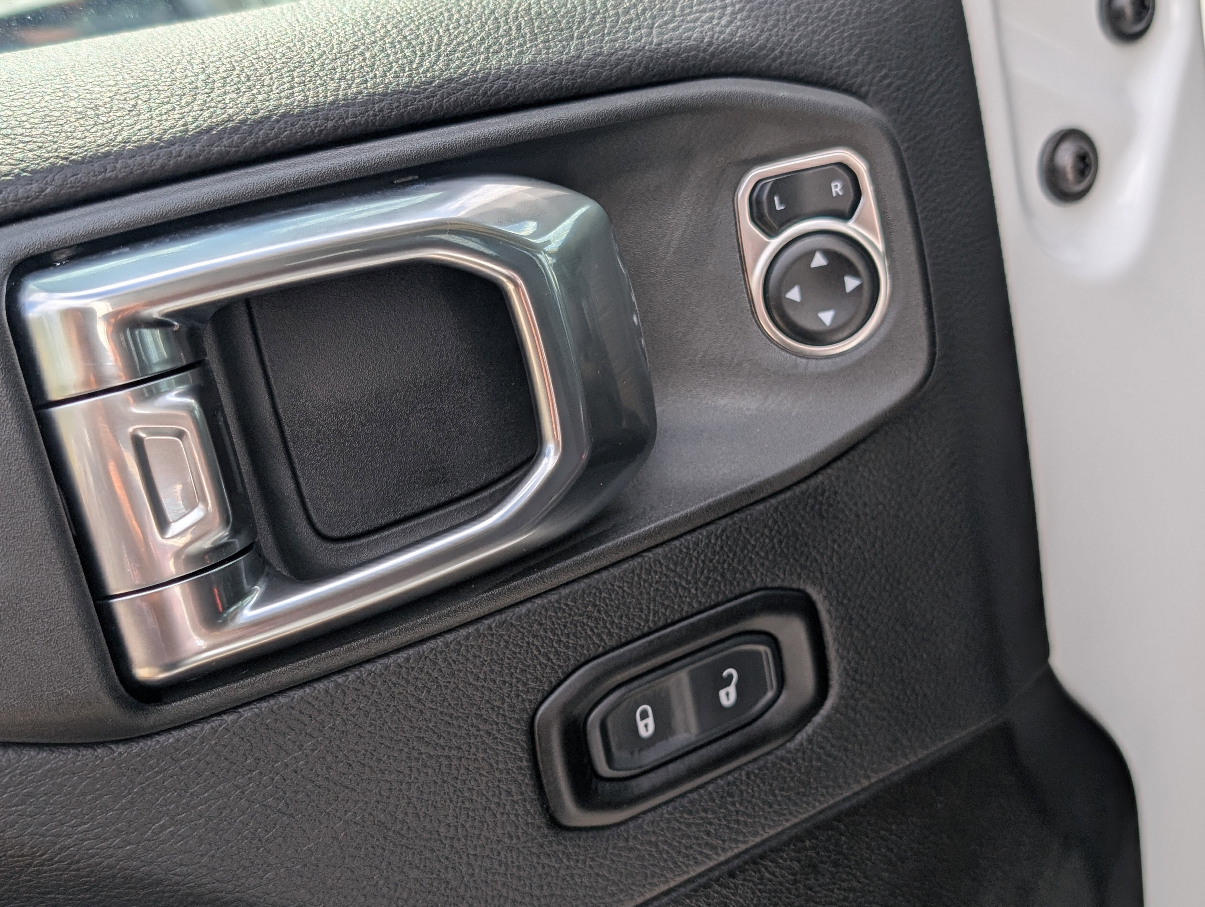 2025 Jeep Wrangler Rubicon X