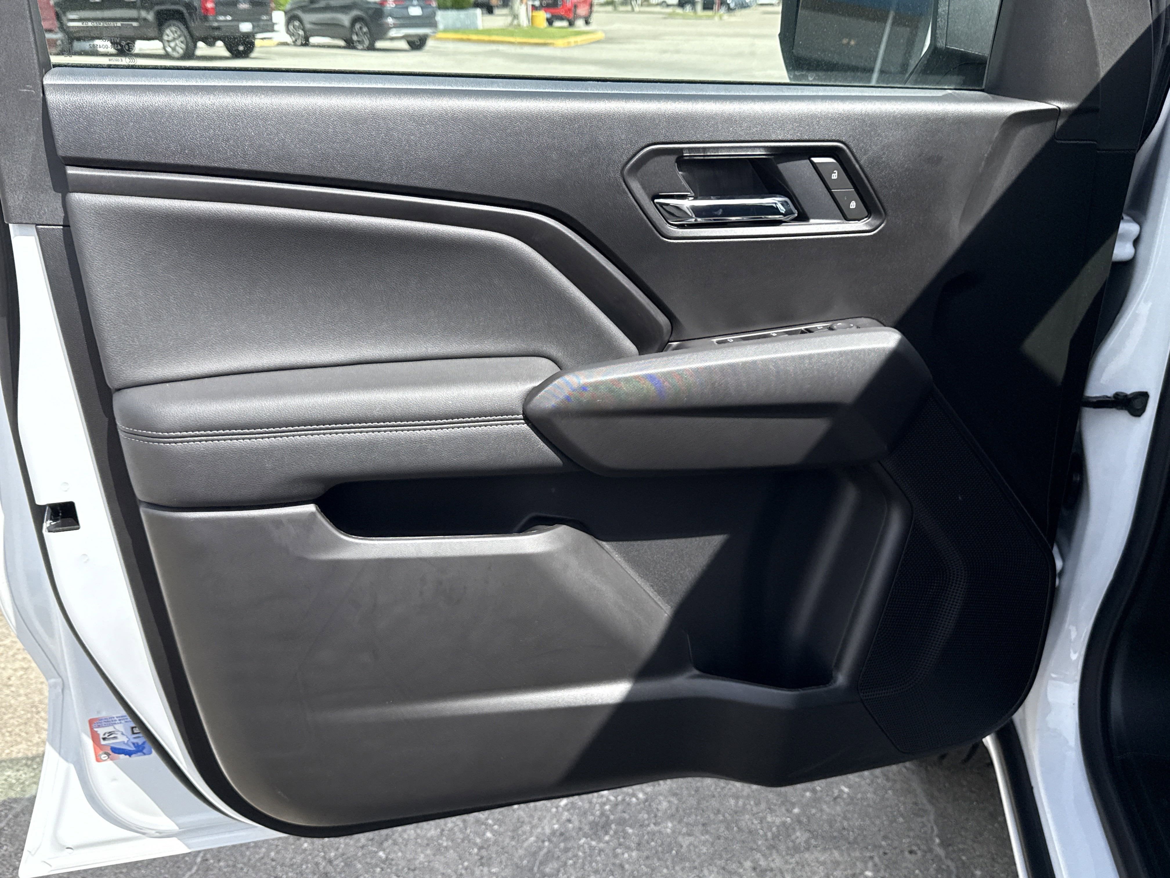 2025 Chevrolet Colorado WT/LT