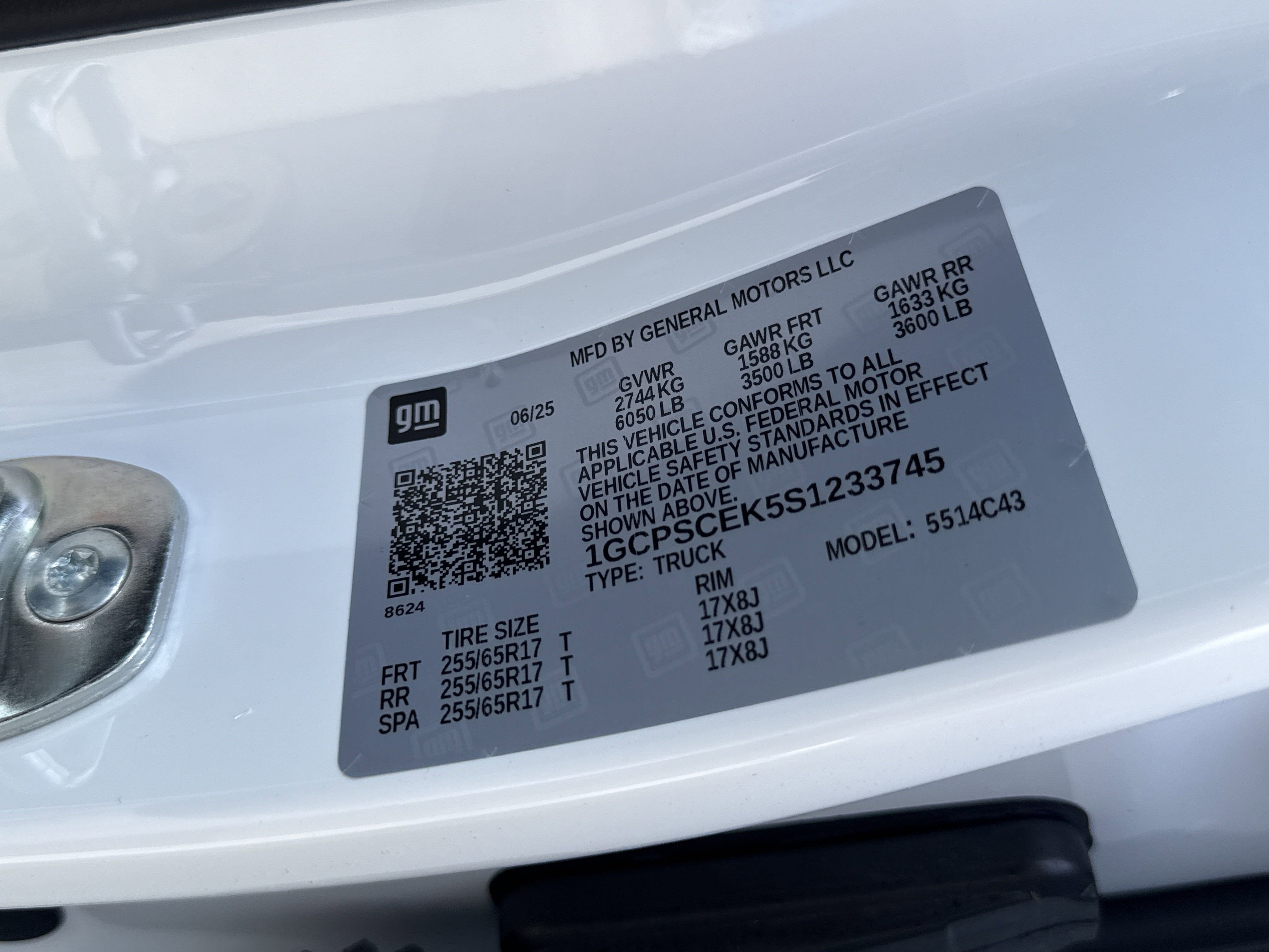 2025 Chevrolet Colorado WT/LT