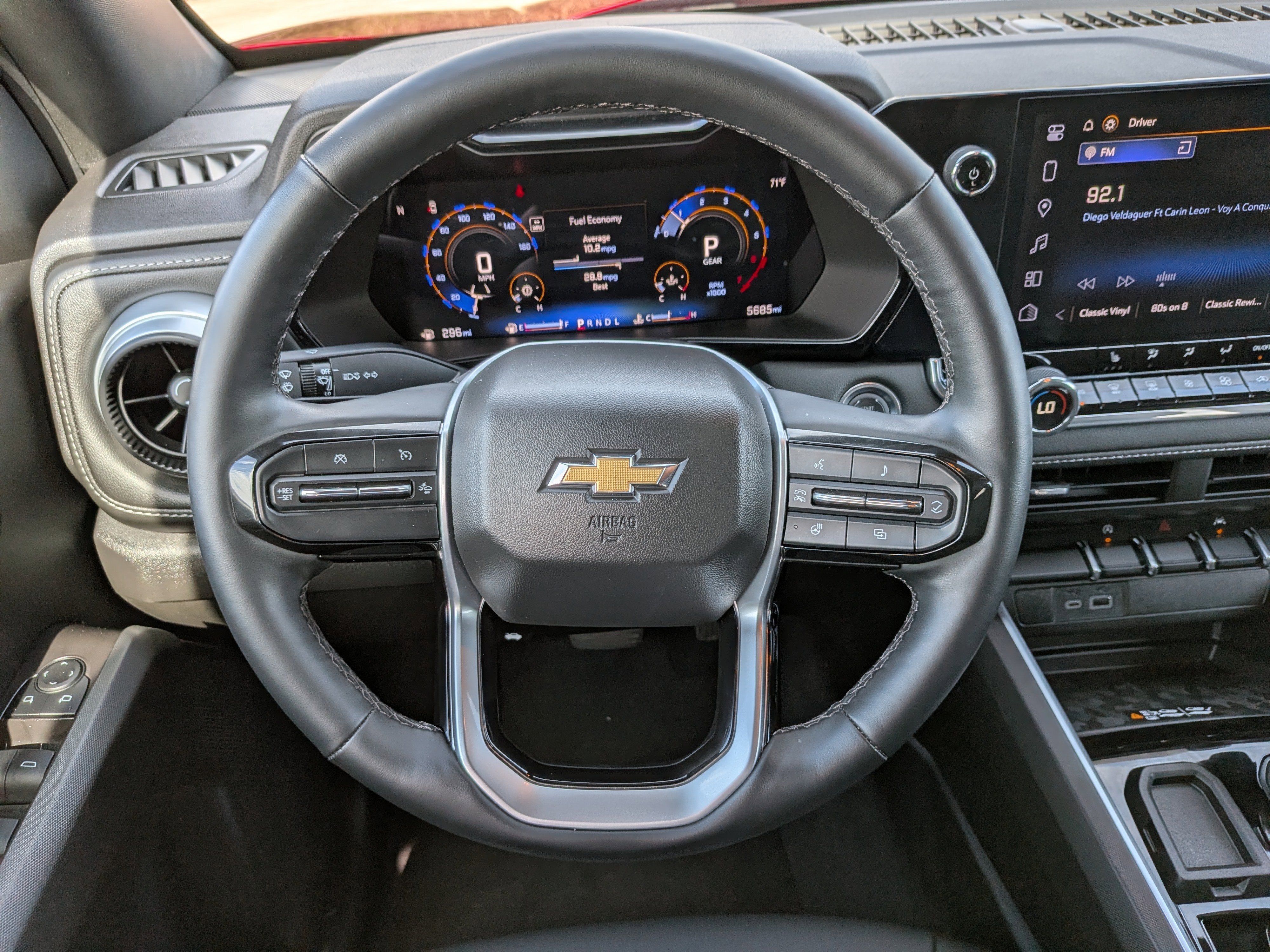 2025 Chevrolet Colorado WT/LT