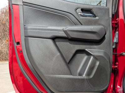 2025 Chevrolet Colorado WT/LT