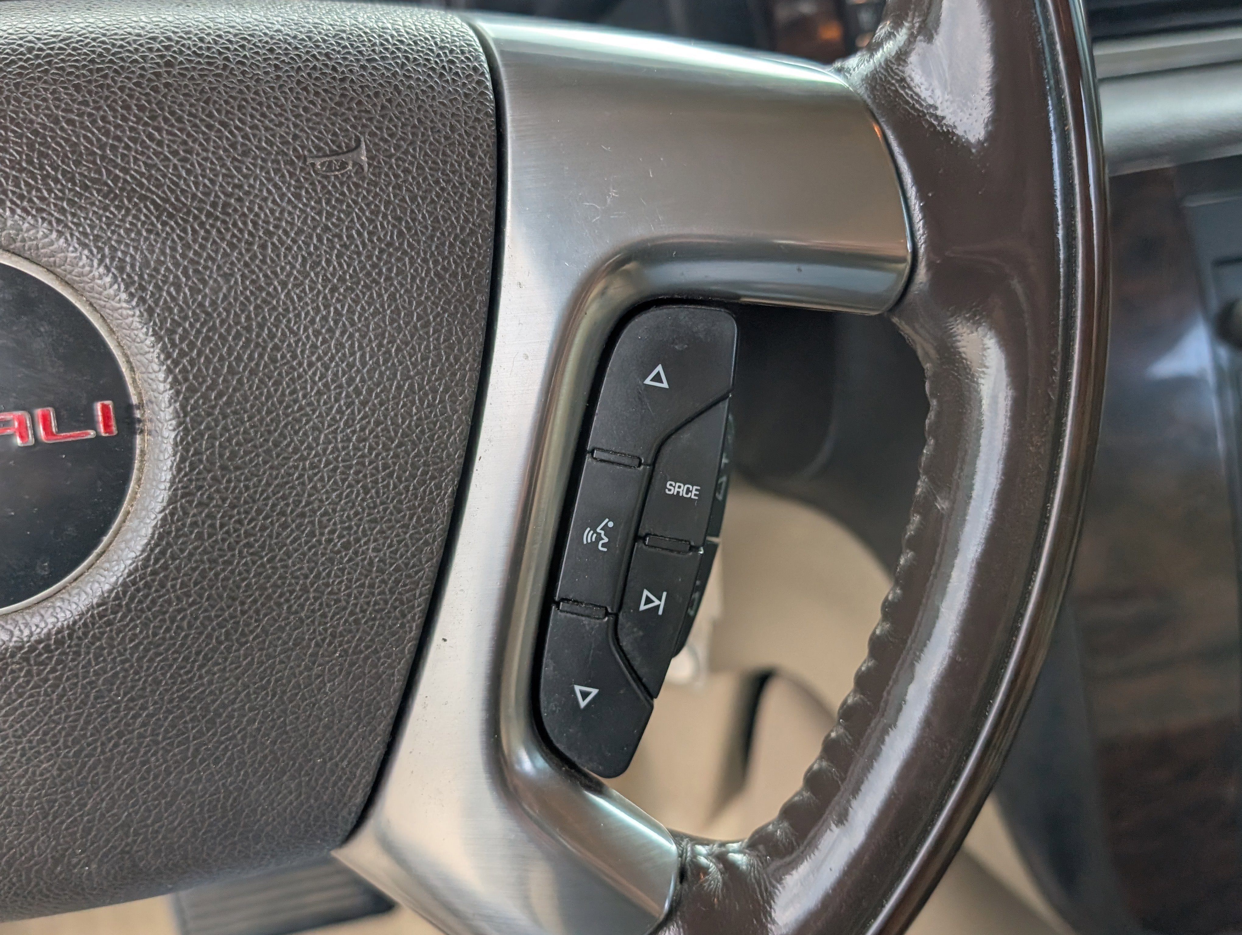 2007 GMC Yukon XL AWD 4dr 1500