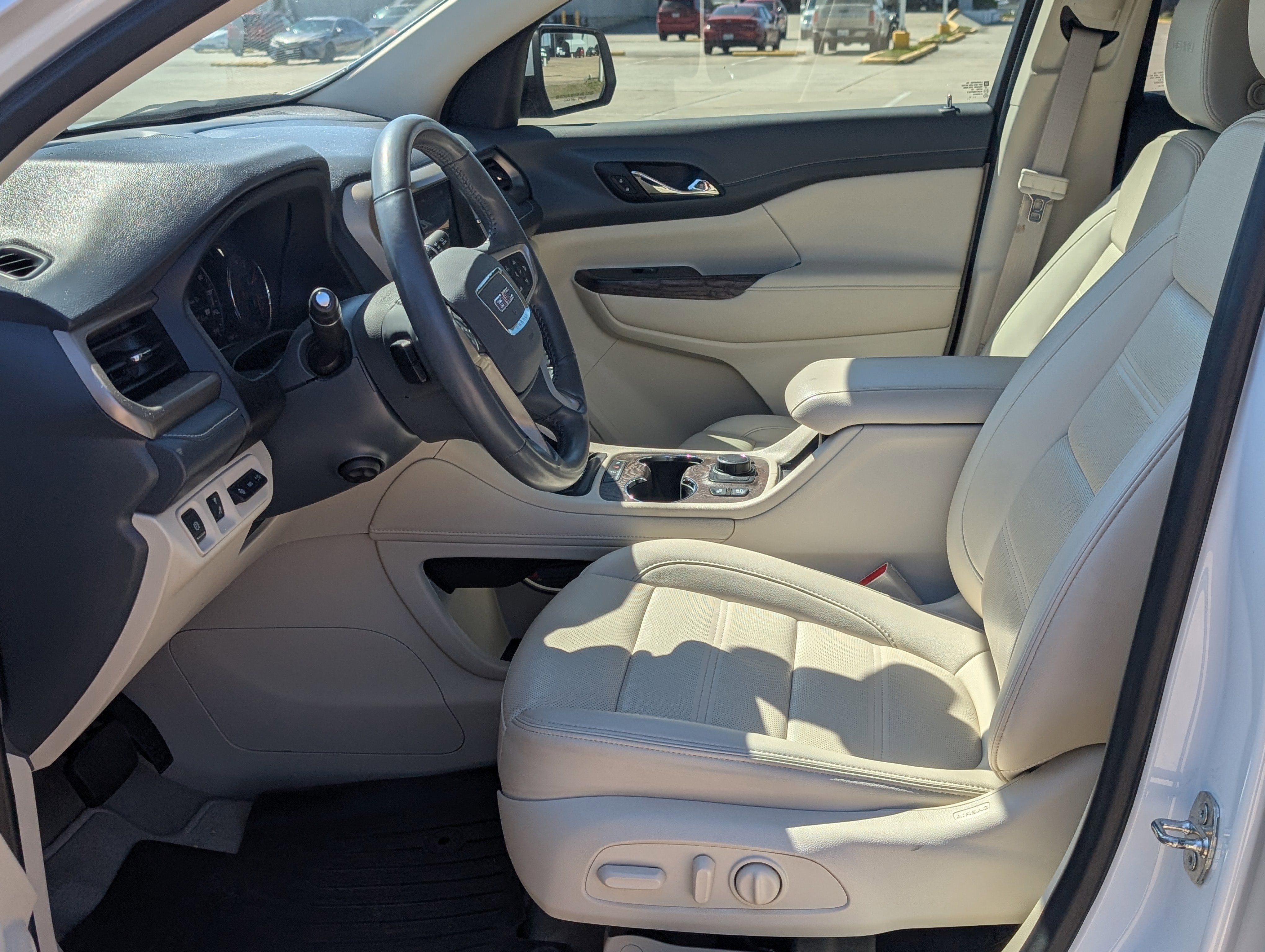 2022 GMC Acadia Denali